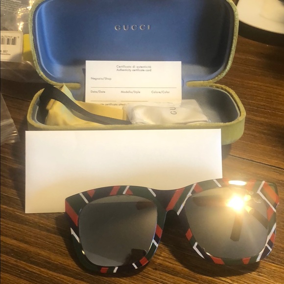GUCCI Striped 55mm Mirrored Square Sunglasses - Picture 4 of 8